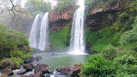 Cascadas hermanas